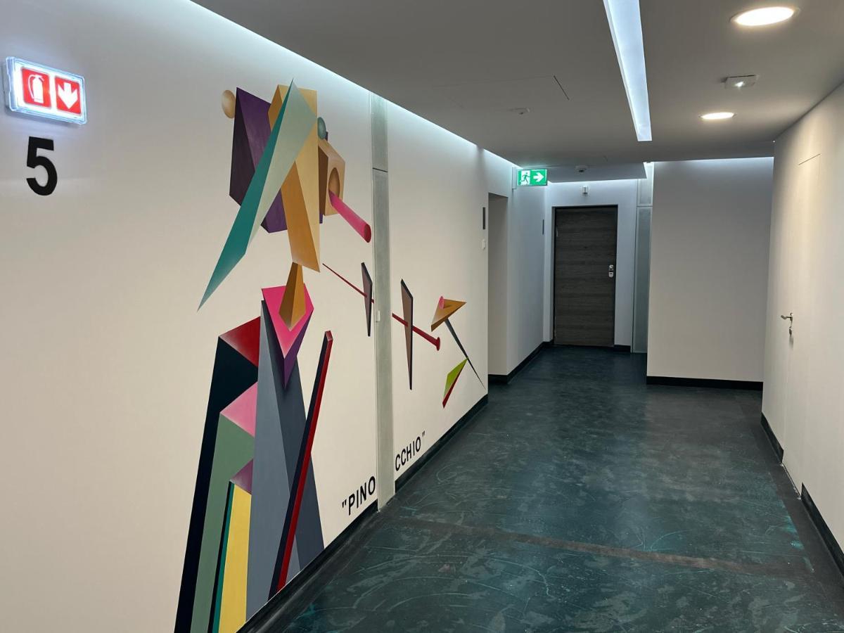 Art Apartment Bucarest Esterno foto