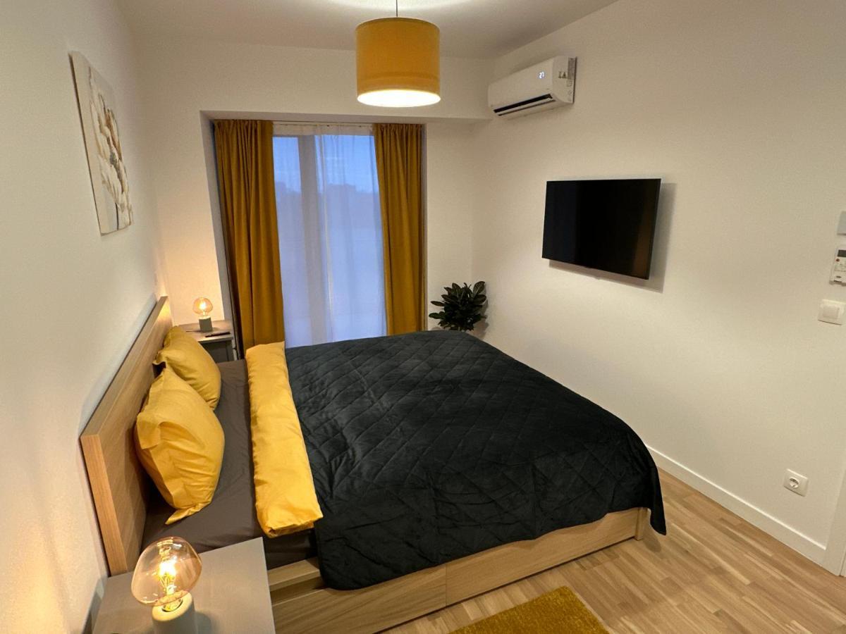 Art Apartment Bucarest Esterno foto